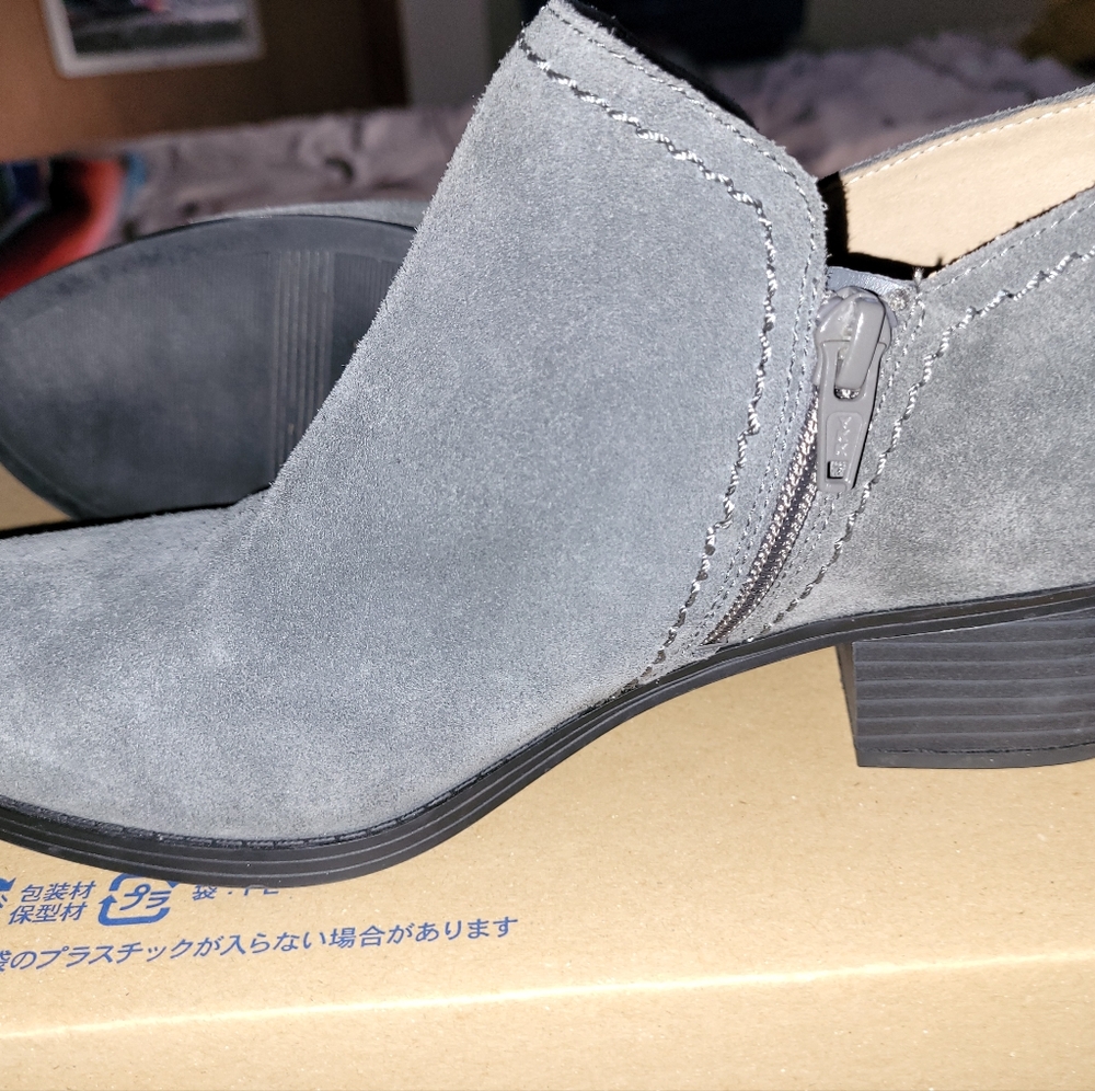 NIB Naturalizer Zarie Booties Size 8